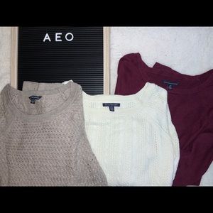 AMERICAN EAGLE BUNDLE 3 SWEATERS